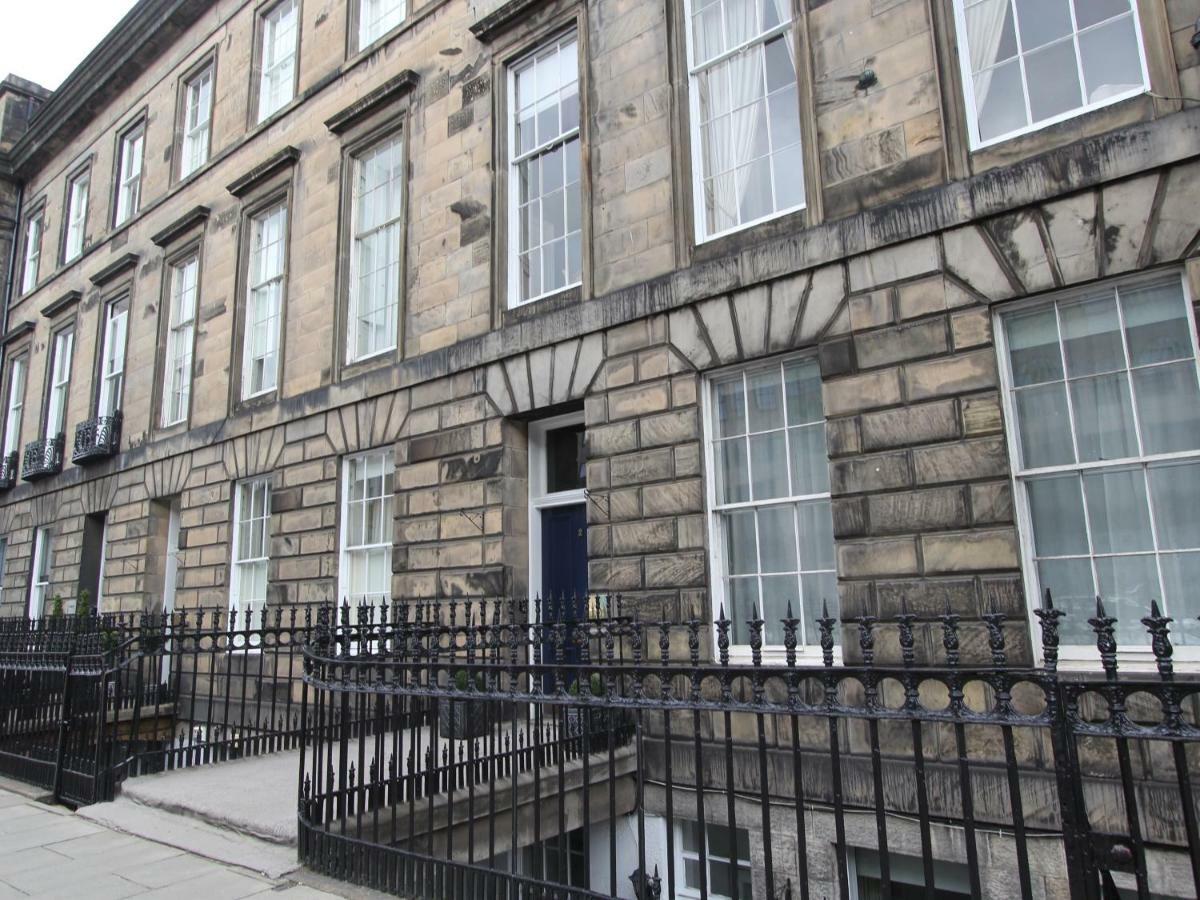 Escape To Edinburgh @ Albyn Place Bagian luar foto