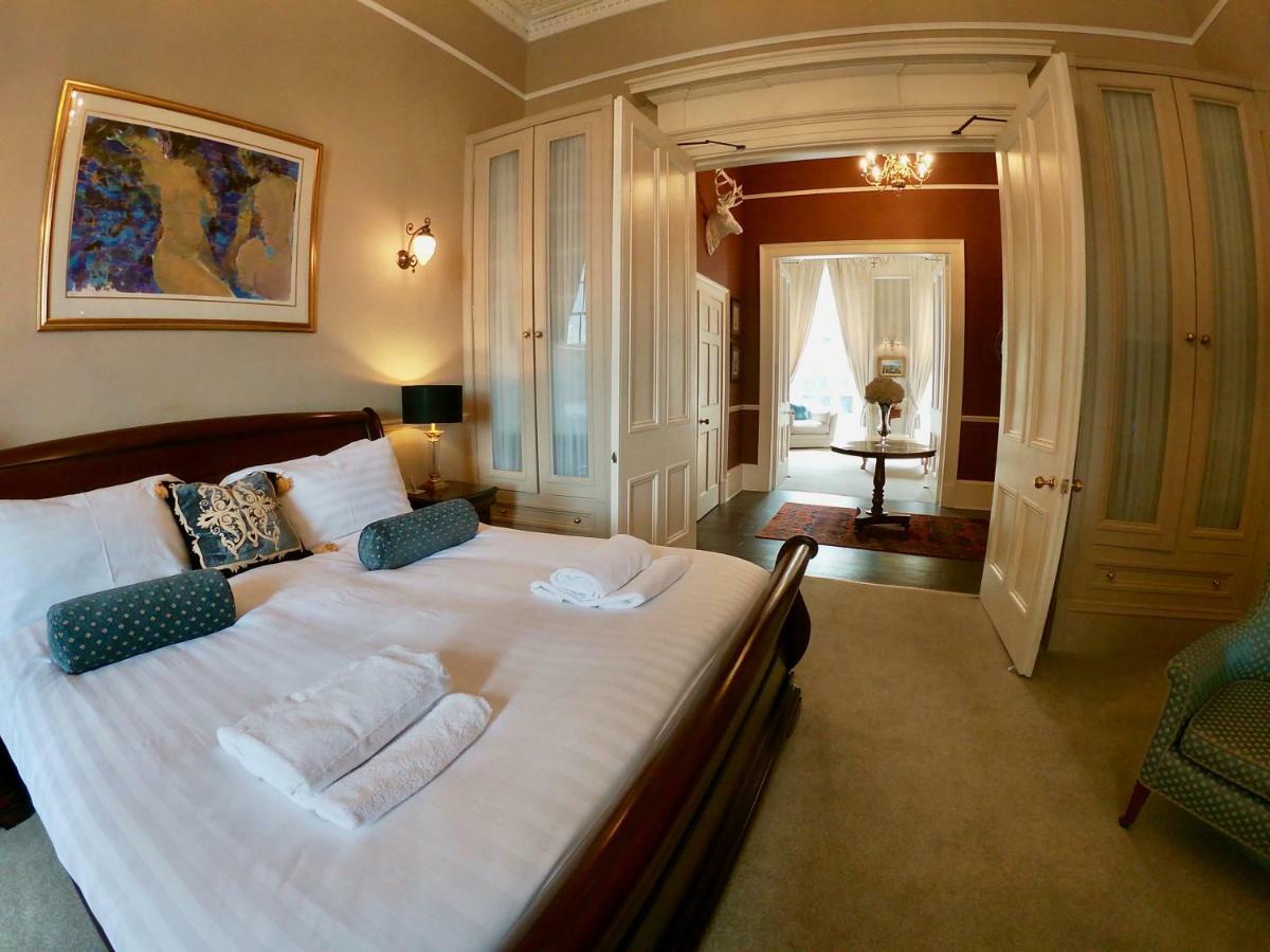 Escape To Edinburgh @ Albyn Place Bagian luar foto